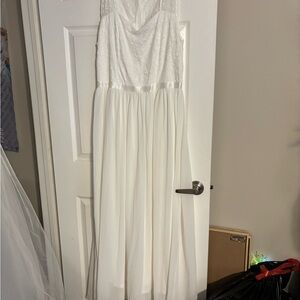 Elegant White Lace Dress